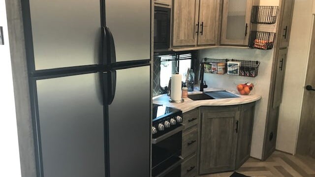 Vegas Location Services - Production Trailer - The Heritage Glen